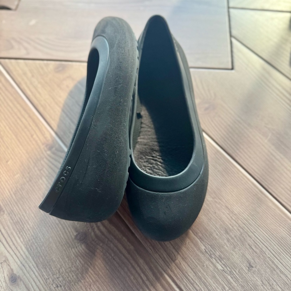 CROCS l Mammoth Lined Black Ballet Flats l Size: W8 - Picture 4 of 11